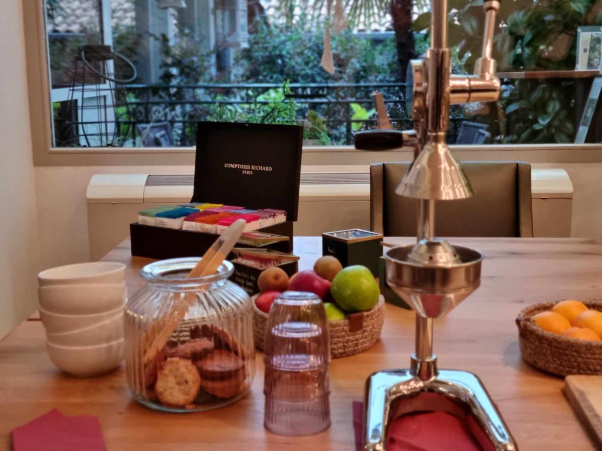 Logis Hotel Schaeffer- Restaurant Le Saint Georges Serrieres  Bagian luar foto