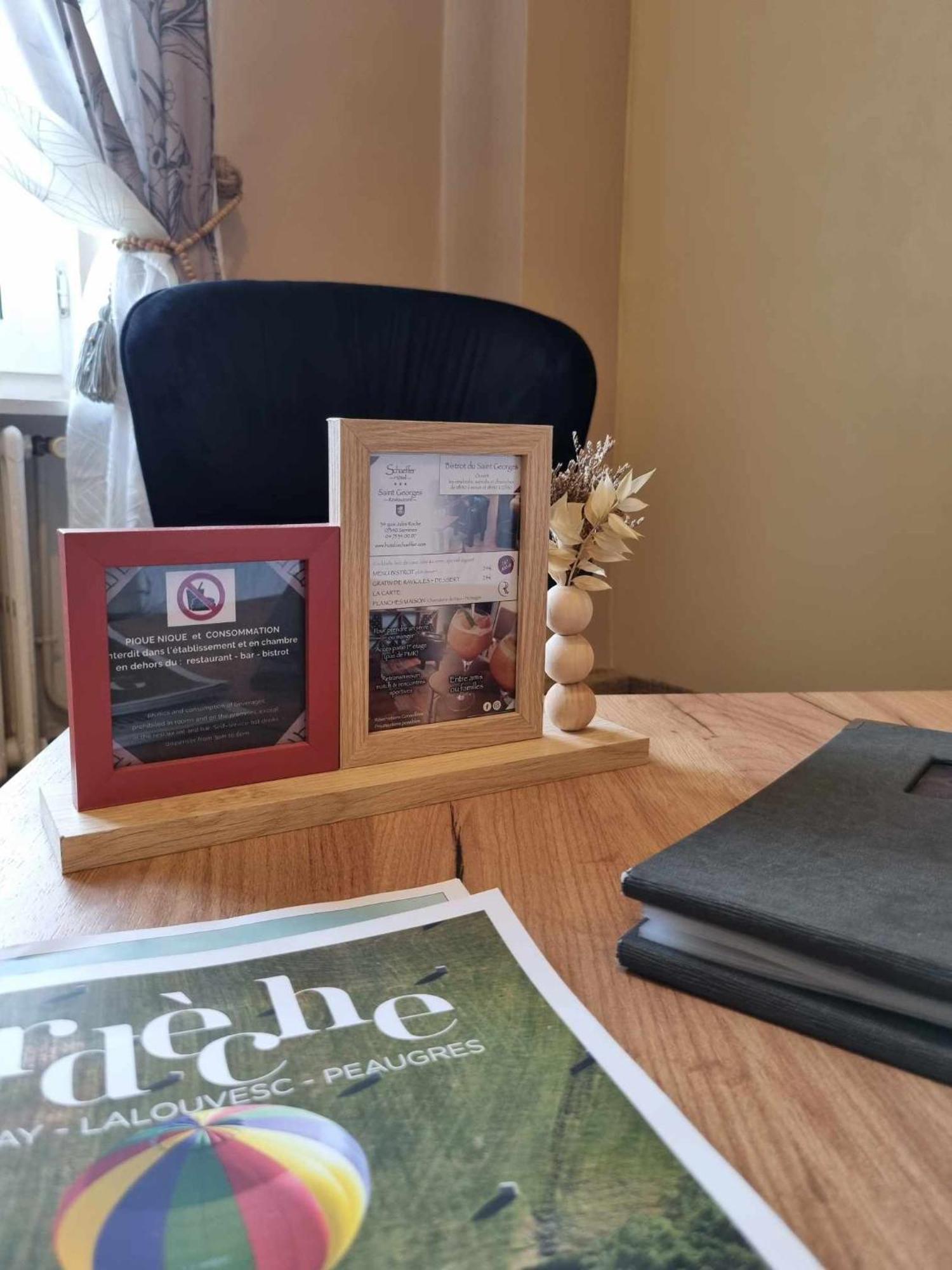 Logis Hotel Schaeffer- Restaurant Le Saint Georges Serrieres  Bagian luar foto